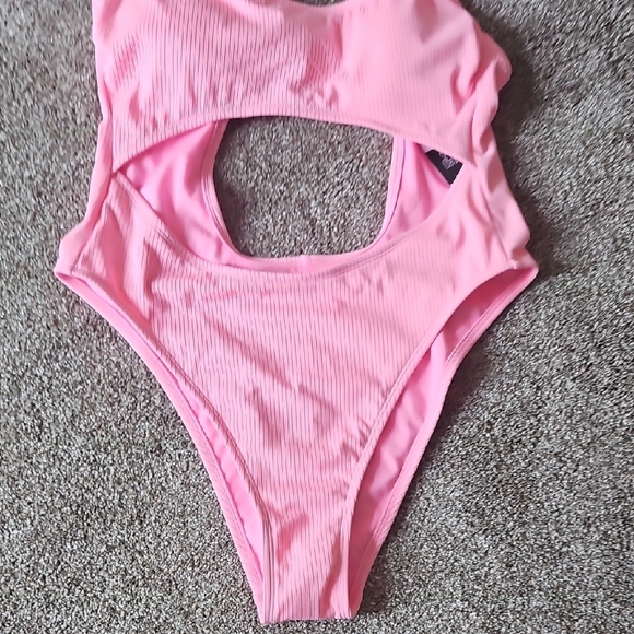Wild Fable Pink One Piece Swimsuit Cut-Out Design - Picture 4 of 13